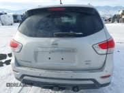 ✅ 2013 Nissan Pathfinder SV • VIN: 5N1AR2MM5DC686281 • Lot: 41353409. Listed on IAAI with Not provided. Free auction sales archive from the USA and detailed vehicle history report at DreamBid. Image 17.