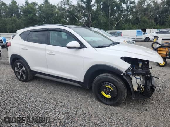 2018 Hyundai Tucson Limited z VIN KM8J33A28JU831636, wystawiony jako Copart lot #72041335 z przebiegiem 84 452 mil mil oraz Szkoda całkowita • Salvage title. Historia ofert i sprzedaży dostępna na DreamBid. Obrazek 4.