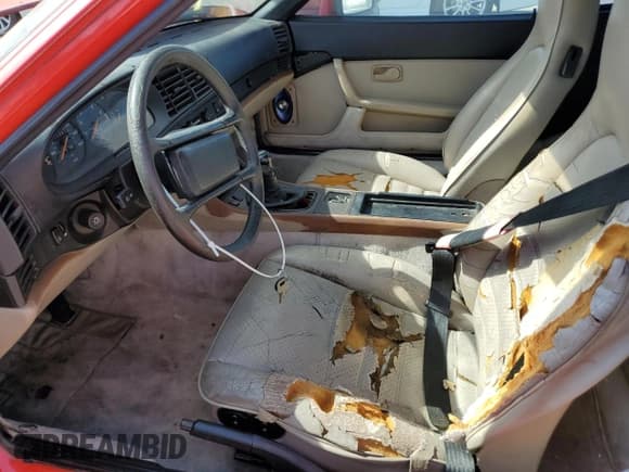 ✅ 1986 Porsche 944 • VIN: WP0AA0941GN458103 • Lot: 57688915. Wystawiony na Copart z przebiegiem 143 263 mil. Bezpłatny archiwum sprzedaży aukcyjnych z USA i szczegółowy raport historii pojazdu na DreamBid. Zdjęcie 7.