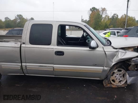 ✅ 1999 Chevrolet Silverado 1500 LS • VIN: 2GCEC19TXX1157632 • Lot: 43547678. Listed on IAAI with 242,857 mi. Free auction sales archive from the USA and detailed vehicle history report at DreamBid. Image 14.
