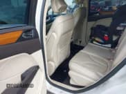 ✅ 2015 Lincoln MKC • VIN: 5LMTJ2AH8FUJ13196 • Лот: 42789056. Опубликован ранее на IAAI с пробегом 125 234 миль. Бесплатный доступ к архиву аукционных продаж из США и подробный отчёт об истории автомобиля на DreamBid. Изображение 8.