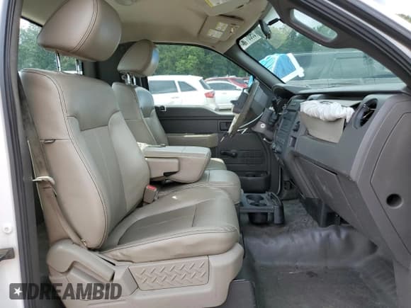 ✅ 2010 Ford F-150 XL • VIN: 1FTMF1CW4AKE57387 • Lot: 69661175. Listed on Copart with Not provided. Free auction sales archive from the USA and detailed vehicle history report at DreamBid. Image 10.