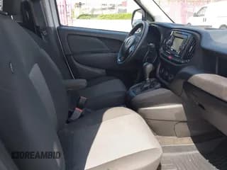 ✅ 2022 Ram ProMaster City Passenger • VIN: ZFBHRFAB3N6X61690 • Lot: 41930724. Wystawiony na IAAI z przebiegiem 8 683 mil. Bezpłatny archiwum sprzedaży aukcyjnych z USA i szczegółowy raport historii pojazdu na DreamBid. Zdjęcie 5.