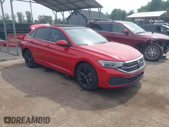 ✅ 2024 Volkswagen Jetta SE • VIN: 3VW7M7BU1RM048674 • Lot: 43276110. Listed on IAAI with 22,870 mi. Free auction sales archive from the USA and detailed vehicle history report at DreamBid. Image 1.