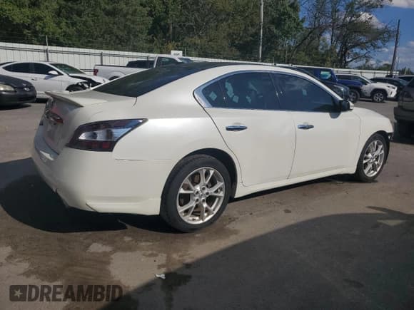 ✅ 2013 Nissan Maxima SV • VIN: 1N4AA5AP4DC845731 • Лот: 84040985. Опубликован ранее на Copart с пробегом 104 079 миль. Бесплатный доступ к архиву аукционных продаж из США и подробный отчёт об истории автомобиля на DreamBid. Изображение 3.