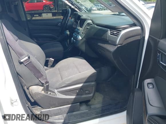 ✅ 2015 Chevrolet Tahoe Commercial • VIN: 1GNLC2EC4FR590301 • Lot: 43005734. Listed on IAAI with 208,347 mi. Free auction sales archive from the USA and detailed vehicle history report at DreamBid. Image 5.