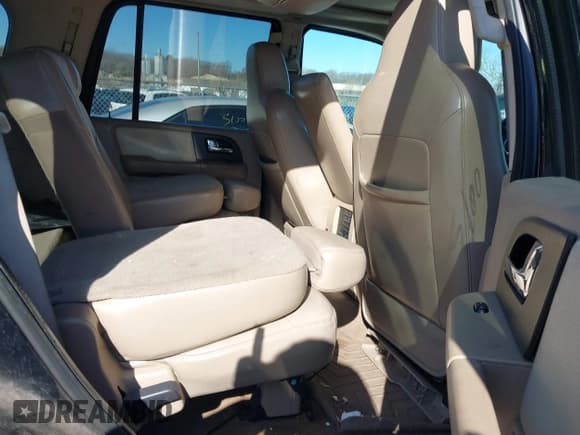 ✅ 2005 Ford Expedition Eddie Bauer • VIN: 1FMFU18595LA39448 • Лот: 42003842. Опубликован ранее на IAAI с пробегом Не указан. Бесплатный доступ к архиву аукционных продаж из США и подробный отчёт об истории автомобиля на DreamBid. Изображение 8.