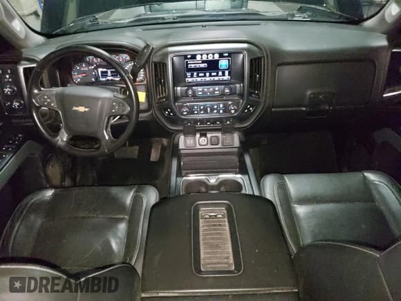 ✅ 2016 Chevrolet Silverado 1500 LTZ • VIN: 1GCVKSEC3GZ354681 • Lot: 85961105. Wystawiony na Copart z przebiegiem 135 931 mil. Bezpłatny archiwum sprzedaży aukcyjnych z USA i szczegółowy raport historii pojazdu na DreamBid. Zdjęcie 8.