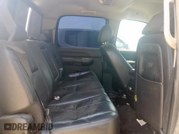 ✅ 2007 Chevrolet Silverado 2500HD 2LT • VIN: 1GCHK23627F533502 • Лот: 67490405. Опубликован ранее на Copart с пробегом 278 371 миль. Бесплатный доступ к архиву аукционных продаж из США и подробный отчёт об истории автомобиля на DreamBid. Изображение 10.