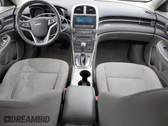 ✅ 2013 Chevrolet Malibu LS • VIN: 1G11A5SA4DU135378 • Lot: 70042615. Wystawiony na Copart z przebiegiem 186 111 mil mil. Skorzystaj z bezpłatnego archiwum sprzedaży aukcyjnych z USA i zobacz szczegółowy raport historii pojazdu na DreamBid. Zdjęcie 8.