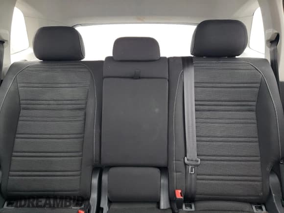 ✅ 2022 Volkswagen Tiguan S • VIN: 3VV0B7AX2NM141267 • Lot: 67865815. Wystawiony na Copart z przebiegiem 64 146 mil. Bezpłatny archiwum sprzedaży aukcyjnych z USA i szczegółowy raport historii pojazdu na DreamBid. Zdjęcie 10.