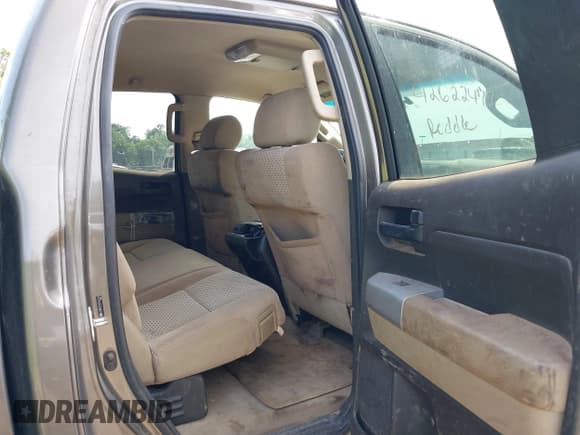 ✅ 2007 Toyota Tundra SR5 • VIN: 5TBRT54197S455329 • Lot: 42622477. Listed on IAAI with 378,925 mi. Free auction sales archive from the USA and detailed vehicle history report at DreamBid. Image 8.