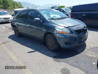 ✅ 2010 Toyota Yaris • VIN: JTDBT4K33A4066910 • Lot: 42918787. Wystawiony na IAAI z przebiegiem 323 343 mil. Bezpłatny archiwum sprzedaży aukcyjnych z USA i szczegółowy raport historii pojazdu na DreamBid. Zdjęcie 1.