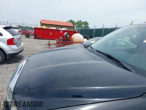 ✅ 2013 Toyota Sequoia Platinum • VIN: 5TDDW5G15DS088445 • Лот: 42368163. Опубликован ранее на IAAI с пробегом 250 444 миль. Бесплатный доступ к архиву аукционных продаж из США и подробный отчёт об истории автомобиля на DreamBid. Изображение 6.