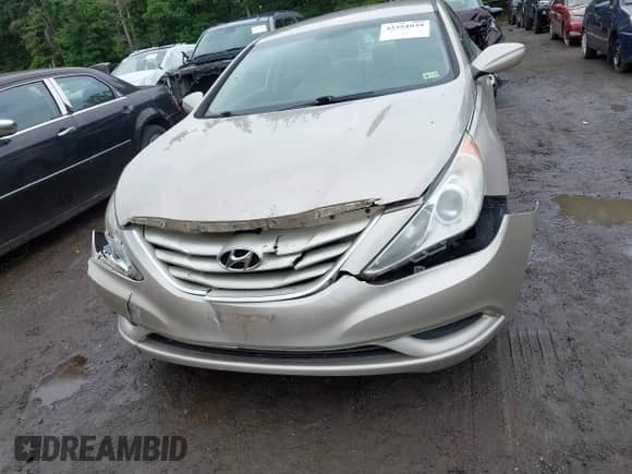 2011 Hyundai Sonata GLS z VIN 5NPEB4AC3BH158368, wystawiony jako IAAI lot #42354939 z przebiegiem 120 918 mil mil oraz . Historia ofert i sprzedaży dostępna na DreamBid. Obrazek 12.