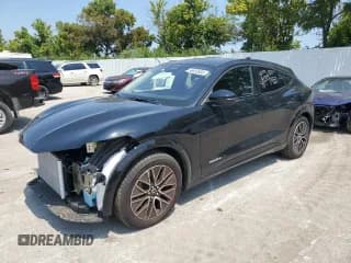 ✅ 2024 Ford Mustang Mach-E Premium • VIN: 3FMTK3R79RMA13327 • Лот: 66953805. Опубликован ранее на Copart с пробегом 5 667 миль. Бесплатный доступ к архиву аукционных продаж из США и подробный отчёт об истории автомобиля на DreamBid. Изображение 1.