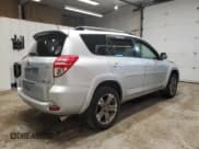 ✅ 2012 Toyota RAV4 Sport • VIN: JTMRF4DV7C5049965 • Lot: 93021025. Wystawiony na Copart z przebiegiem 237 603 mil. Bezpłatny archiwum sprzedaży aukcyjnych z USA i szczegółowy raport historii pojazdu na DreamBid. Zdjęcie 3.