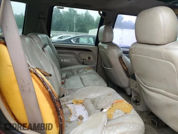 ✅ 1999 Cadillac Escalade • VIN: 1GYEK13RXXR401605 • Lot: 85519415. Wystawiony na Copart z przebiegiem 253 187 mil. Bezpłatny archiwum sprzedaży aukcyjnych z USA i szczegółowy raport historii pojazdu na DreamBid. Zdjęcie 10.