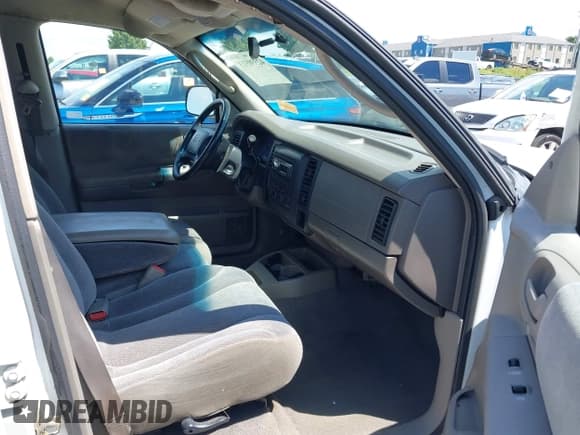 ✅ 2003 Dodge Dakota SLT • VIN: 1D7HL48X73S126440 • Lot: 42330513. Wystawiony na IAAI z przebiegiem 223 959 mil. Bezpłatny archiwum sprzedaży aukcyjnych z USA i szczegółowy raport historii pojazdu na DreamBid. Zdjęcie 5.