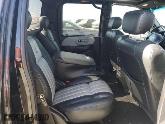 ✅ 2003 Ford F-150 Harley-Davidson • VIN: 1FTRW07373KC44985 • Lot: 58571585. Listed on Copart with 202,249 mi. Free auction sales archive from the USA and detailed vehicle history report at DreamBid. Image 10.