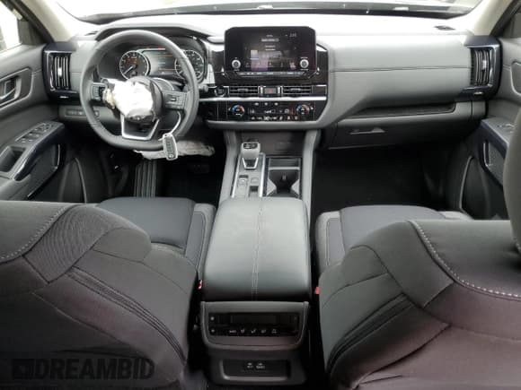 ✅ 2025 Nissan Pathfinder SV • VIN: 5N1DR3BB2SC263580 • Lot: 70879435. Listed on Copart with 1,139 mi. Free auction sales archive from the USA and detailed vehicle history report at DreamBid. Image 8.