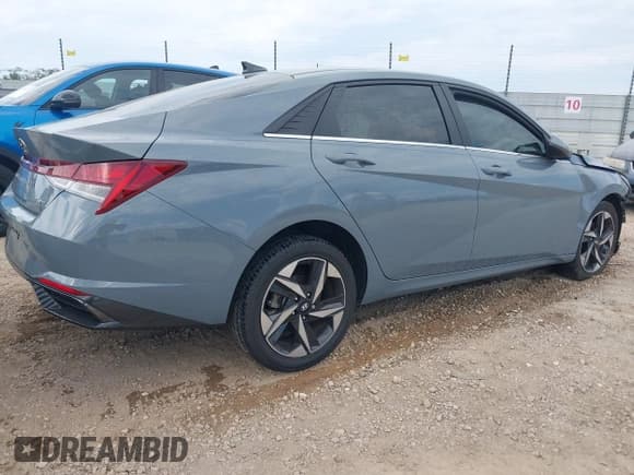 ✅ 2023 Hyundai Elantra Limited • VIN: KMHLP4AG6PU424387 • Lot: 43230596. Listed on IAAI with 47,216 mi. Free auction sales archive from the USA and detailed vehicle history report at DreamBid. Image 4.