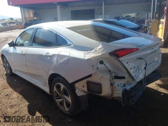 ✅ 2021 Honda Civic LX • VIN: 2HGFC2F63MH514971 • Lot: 43423163. Wystawiony na IAAI z przebiegiem 81 189 mil. Bezpłatny archiwum sprzedaży aukcyjnych z USA i szczegółowy raport historii pojazdu na DreamBid. Zdjęcie 3.