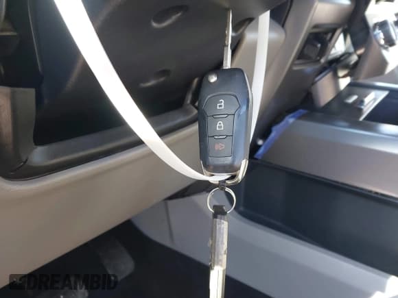 ✅ 2018 Ford F-250 XLT • VIN: 1FT7W2B68JEB24628 • Lot: 43856366. Wystawiony na IAAI z przebiegiem 95 061 mil. Bezpłatny archiwum sprzedaży aukcyjnych z USA i szczegółowy raport historii pojazdu na DreamBid. Zdjęcie 11.