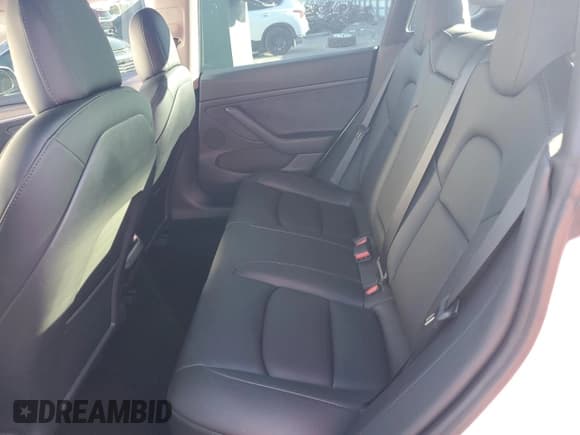 ✅ 2021 Tesla Model 3 Standard Range Plus • VIN: 5YJ3E1EA1MF064478 • Lot: 93518245. Wystawiony na Copart z przebiegiem 56 150 mil. Bezpłatny archiwum sprzedaży aukcyjnych z USA i szczegółowy raport historii pojazdu na DreamBid. Zdjęcie 10.