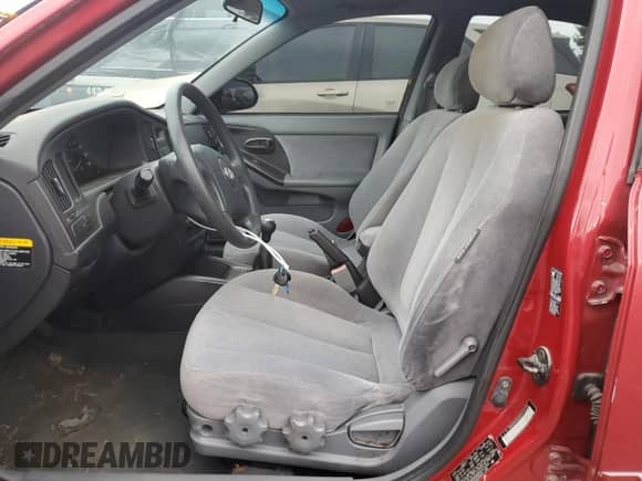 2005 Hyundai Elantra GLS с VIN KMHDN46D85U972350, выставлен на аукционе Copart как лот 72569924 с пробегом 185 074 миль миль и Чистый • Clean title. История ставок и продаж доступна на DreamBid. Изображение 7.