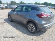✅ 2023 Nissan Kicks SV • VIN: 3N1CP5CV7PL543231 • Lot: 43153308. Wystawiony na IAAI z przebiegiem 43 723 mil. Bezpłatny archiwum sprzedaży aukcyjnych z USA i szczegółowy raport historii pojazdu na DreamBid. Zdjęcie 3.