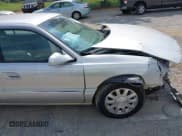 ✅ 1999 Lincoln Continental • VIN: 1LNHM97V5XY630004 • Лот: 42434619. Опубликован ранее на IAAI с пробегом 175 458 миль. Бесплатный доступ к архиву аукционных продаж из США и подробный отчёт об истории автомобиля на DreamBid. Изображение 6.