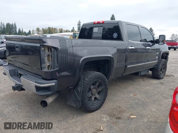 ✅ 2015 Chevrolet Silverado 2500HD LTZ • VIN: 1GC1KWE86FF572504 • Лот: 43583882. Опубликован ранее на IAAI с пробегом 157 933 миль. Бесплатный доступ к архиву аукционных продаж из США и подробный отчёт об истории автомобиля на DreamBid. Изображение 4.