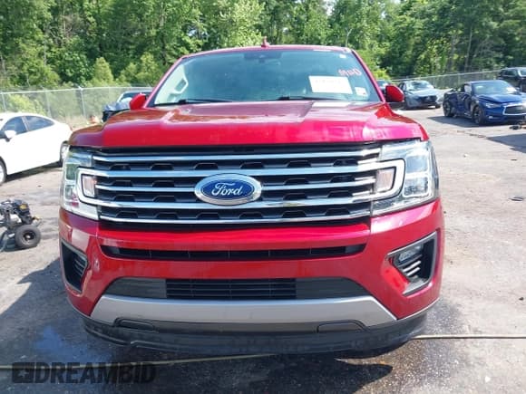 ✅ 2019 Ford Expedition XLT • VIN: 1FMJU1HT5KEA71256 • Lot: 42159247. Listed on IAAI with 133,054 mi. Free auction sales archive from the USA and detailed vehicle history report at DreamBid. Image 13.