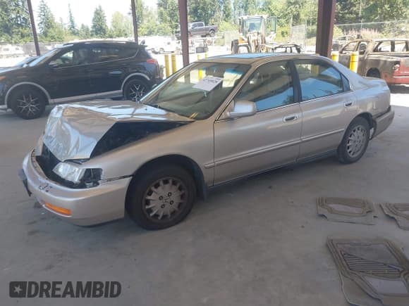 ✅ 1997 Honda Accord EX • VIN: 1HGCD5659VA078510 • Лот: 42749028. Опубликован ранее на IAAI с пробегом 198 666 миль. Бесплатный доступ к архиву аукционных продаж из США и подробный отчёт об истории автомобиля на DreamBid. Изображение 18.