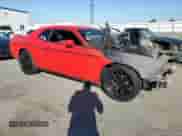 2015 Dodge Challenger SXT z VIN 2C3CDZAG8FH715103, wystawiony jako Copart lot #82575205 z przebiegiem Nie podano mil oraz Szkoda całkowita • Salvage title. Historia ofert i sprzedaży dostępna na DreamBid. Obrazek 4.