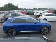 ✅ 2024 VinFast VF 8 Plus • VIN: RLLV1AFA9RH007994 • Lot: 43343167. Wystawiony na IAAI z przebiegiem 11 888 mil. Bezpłatny archiwum sprzedaży aukcyjnych z USA i szczegółowy raport historii pojazdu na DreamBid. Zdjęcie 13.