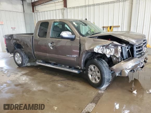 ✅ 2013 GMC Sierra 1500 SLT • VIN: 1GTR2WE79DZ202136 • Lot: 60446845. Listed on Copart with 121,138 mi. Free auction sales archive from the USA and detailed vehicle history report at DreamBid. Image 4.