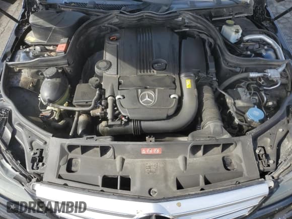 ✅ 2013 Mercedes-Benz C 250 Sport • VIN: WDDGF4HB7DA757042 • Lot: 54987555. Wystawiony na Copart z przebiegiem 122 968 mil. Bezpłatny archiwum sprzedaży aukcyjnych z USA i szczegółowy raport historii pojazdu na DreamBid. Zdjęcie 11.