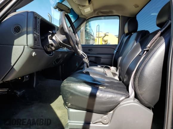 ✅ 2004 Chevrolet Silverado 1500 LS • VIN: 1GCEK14T94Z203223 • Лот: 76628244. Опубликован ранее на Copart с пробегом 125 196 миль. Бесплатный доступ к архиву аукционных продаж из США и подробный отчёт об истории автомобиля на DreamBid. Изображение 7.