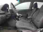 2017 Hyundai Accent SE z VIN KMHCT5AE5HU339302, wystawiony jako Copart lot #89654245 z przebiegiem 244 249 mil mil oraz Szkoda całkowita • Salvage title. Historia ofert i sprzedaży dostępna na DreamBid. Obrazek 7.