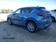 ✅ 2022 Mazda CX-5 Signature • VIN: JM3KFBXY4N0620279 • Лот: 86235685. Опубликован ранее на Copart с пробегом 24 690 миль. Бесплатный доступ к архиву аукционных продаж из США и подробный отчёт об истории автомобиля на DreamBid. Изображение 2.