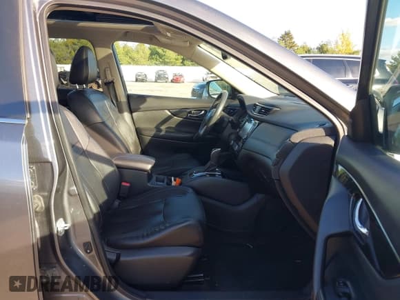 ✅ 2017 Nissan Rogue SL • VIN: 5N1AT2MV0HC761145 • Лот: 43506591. Опубликован ранее на IAAI с пробегом 117 810 миль. Бесплатный доступ к архиву аукционных продаж из США и подробный отчёт об истории автомобиля на DreamBid. Изображение 5.