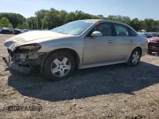 2010 Chevrolet Impala LS z VIN 2G1WA5EK4A1127332, wystawiony jako Copart lot #60280295 z przebiegiem 151 079 mil mil oraz Czysty tytuł • Clean title. Historia ofert i sprzedaży dostępna na DreamBid. Obrazek 1.