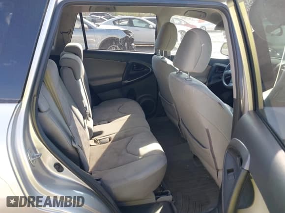 ✅ 2011 Toyota RAV4 • VIN: 2T3ZF4DV8BW065955 • Lot: 43378218. Listed on IAAI with 177,760 mi. Free auction sales archive from the USA and detailed vehicle history report at DreamBid. Image 8.