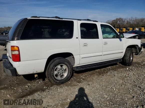 ✅ 2002 Chevrolet Suburban LS • VIN: 3GNEC16Z52G312149 • Лот: 43141635. Опубликован ранее на Copart с пробегом 273 544 миль. Бесплатный доступ к архиву аукционных продаж из США и подробный отчёт об истории автомобиля на DreamBid. Изображение 3.