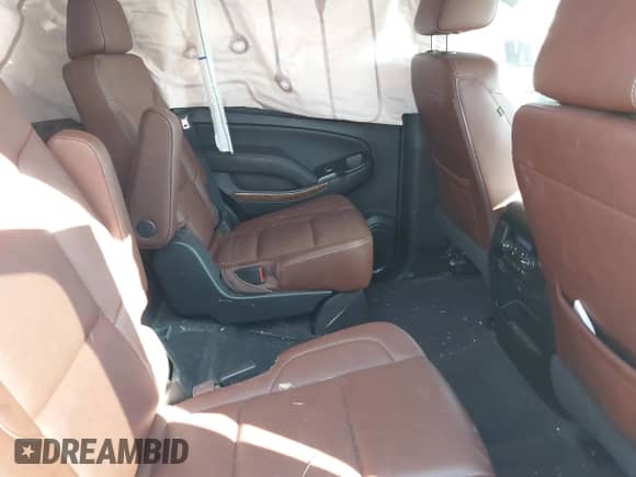 2020 Chevrolet Tahoe Premier z VIN 1GNSKCKJ6LR186564, wystawiony jako IAAI lot #41901414 z przebiegiem 129 156 mil mil oraz . Historia ofert i sprzedaży dostępna na DreamBid. Obrazek 8.