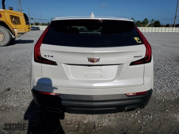 ✅ 2023 Cadillac XT4 FWD Luxury • VIN: 1GYAZAR42PF219114 • Lot: 61830125. Listed on Copart with 23,508 mi. Free auction sales archive from the USA and detailed vehicle history report at DreamBid. Image 6.