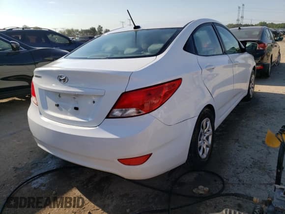 ✅ 2017 Hyundai Accent SE • VIN: KMHCT4AE1HU340568 • Лот: 60994693. Опубликован ранее на Copart с пробегом 61 941 миль. Бесплатный доступ к архиву аукционных продаж из США и подробный отчёт об истории автомобиля на DreamBid. Изображение 3.