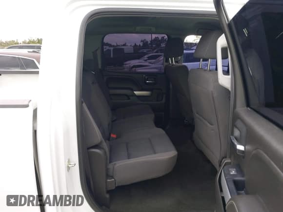 ✅ 2017 Chevrolet Silverado 2500HD LT • VIN: 1GC1KVEY9HF196250 • Lot: 41183166. Wystawiony na IAAI z przebiegiem 135 806 mil. Bezpłatny archiwum sprzedaży aukcyjnych z USA i szczegółowy raport historii pojazdu na DreamBid. Zdjęcie 8.